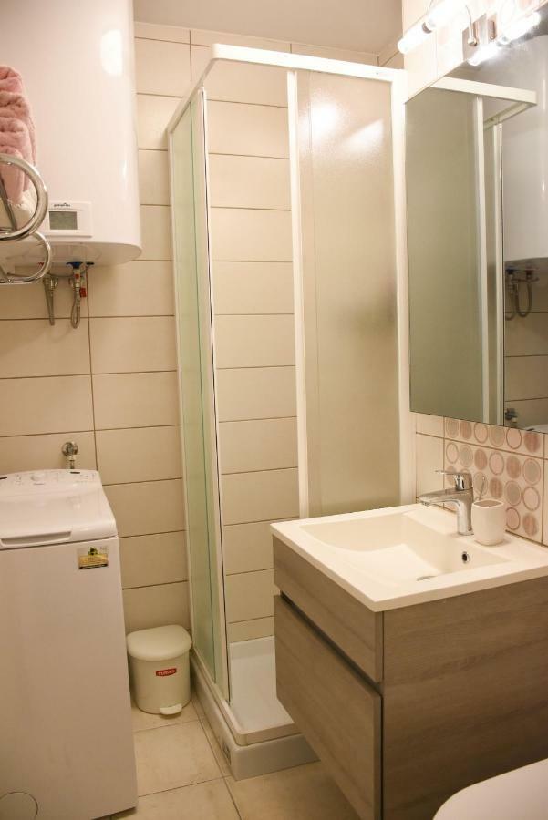 בובק Apartment Frilena מראה חיצוני תמונה